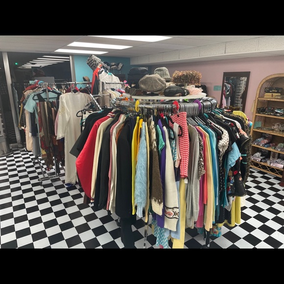 Meet your Posher, Geoffrey - Picture 13 of 15